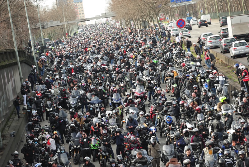 Circulation interfiles : des milliers de motards ont manifesté à Paris et ailleurs