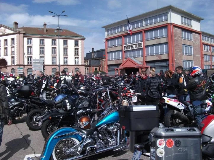 Épinal – Des centaines de motards manifestent contre le contrôle technique de la moto – Remiremontvallées.com